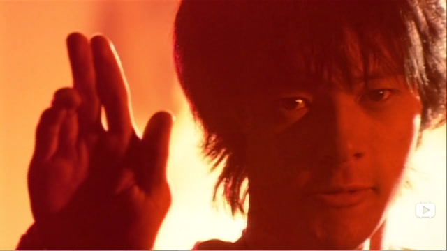 假面骑士空我经典片段,五代雄介的这段变身,相信很多人看了不止一遍