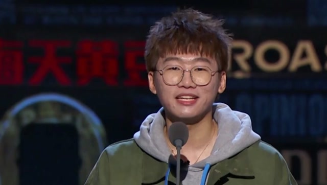 高振宁调侃自己谈恋爱没影响学习,居然影响了打游戏!