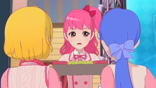 可星带领美乐蒂走向胜利,雪艳却摔断了腿住院了太尴尬了