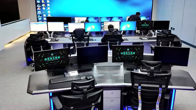 交警调度中心-采用科技感操作台-控制台-监控台-实景案例展示