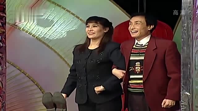 小品金珠说和巩汉林出门觉得寒碜,巩汉林的反驳真是好笑