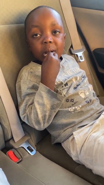 黑蛋很懂事,知道关心爸爸了!