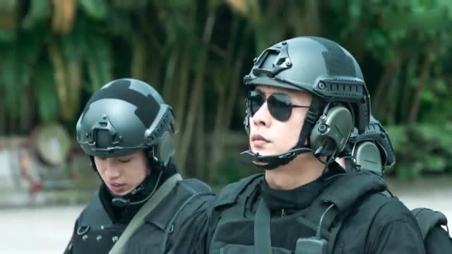 飞虎潜行:飞虎队集合完毕,一个行动10分钟不到就能完成,不愧是王牌队