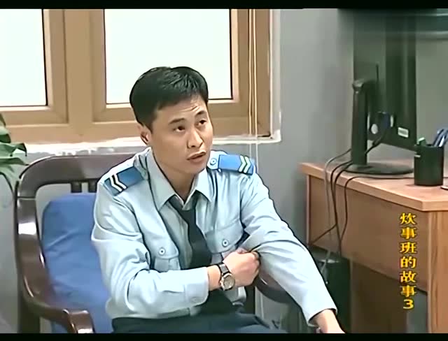 炊事班的故事:文书和小毛举哑铃数数,简直颠覆了整个世界观啊