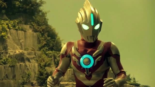 凯第一次变身为奥特曼