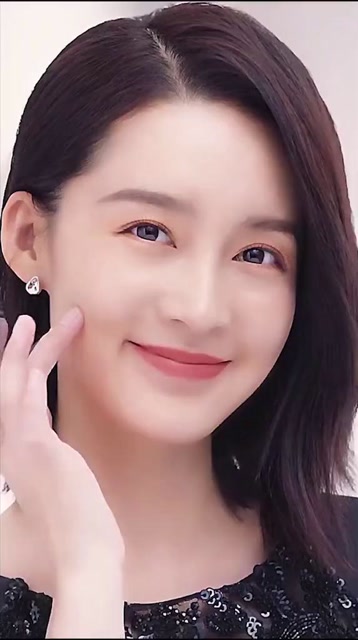 李沁,看一眼就让人心动的女神!