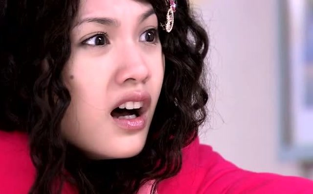 不良笑花:贾思乐上门找小花,小花假装生病不敢见他