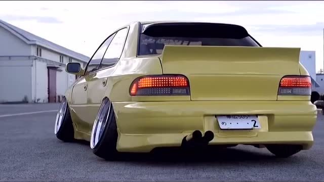 低趴外八斯巴鲁