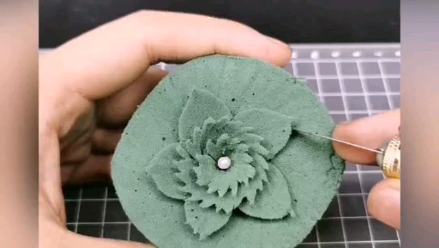 花泥这样雕刻火了