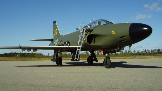 瑞典战斗机,"多面手" 萨博-32,空战轰炸样样精通