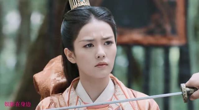 九流霸主:龙傲一这才知道李清流为了她而喝下毒药?元相好狠的心啊