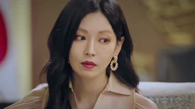 顶楼:演讲比赛上珍妮真是气质非凡呀!虽然最后哭哭啼啼的下台了