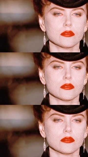 红磨坊里的神明造型太美了,五官精致,真的是人间绝色