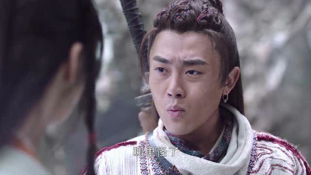 有翡:李妍发现毒医的小蛇,杨黑炭吓得要死!