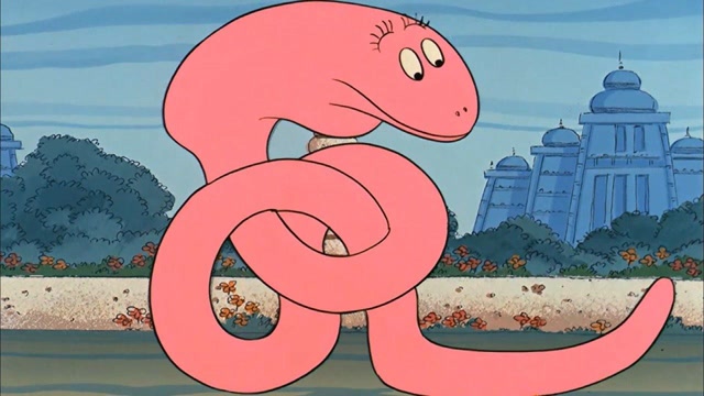 巴巴爸爸变身眼镜蛇表演,吓得真蛇再也不敢出来!