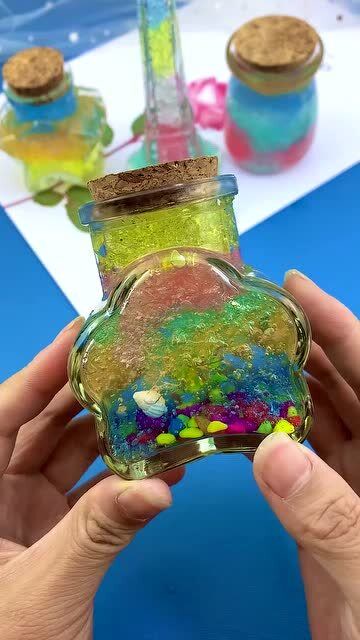 一大盆的水宝宝,做成星空许愿瓶,好漂亮,你许的什么愿望?