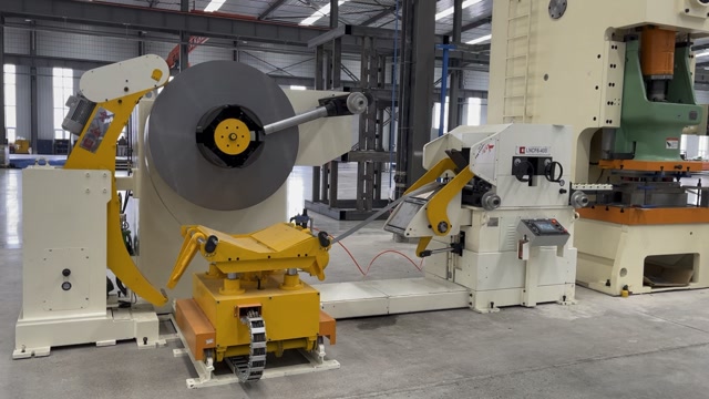 三合一伺服数控送料机冲压自动送料机冲床自动送料