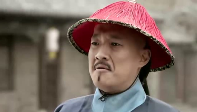 于成龙:小舅子成二品大官,官位比肩于成龙,谁知一见他还得脱官服