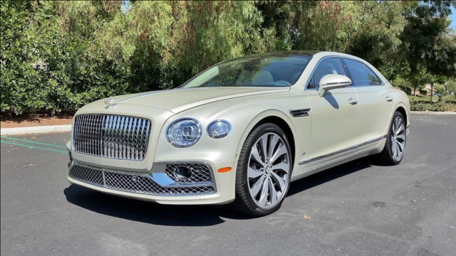 2021款宾利飞驰v8 全方位无死角的感受宾利的运动会与奢华