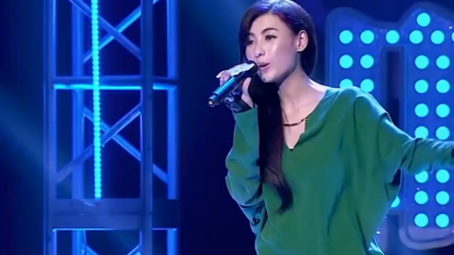 m张柏芝最后一次为谢霆锋唱歌温柔的让人心疼台上台下哭成一片
