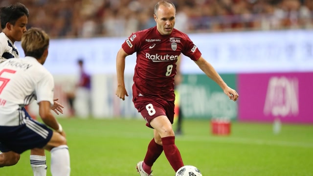 还是原来的味道 近距离实拍伊涅斯塔风骚过人