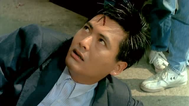 赌神周润发因头部受伤失忆,此次又遇车祸再度昏迷!