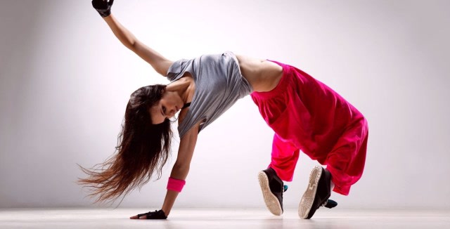 一群漂亮美女鸟巢广场翻跳李小璐《seve》鬼步舞轻巧美极了