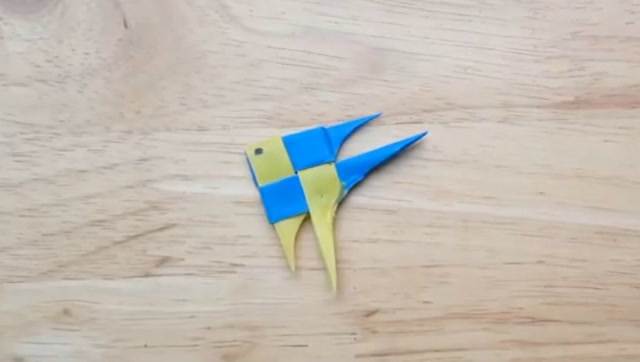 可爱的吸管diy小鱼儿看一遍就能学会的手工秒变手工达人