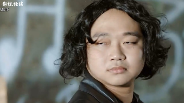 酱爆化身古惑仔欺负女学生,这还是那个万中无一的练武奇才吗?