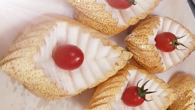 雪梨切花摆盘,点缀果盘的一道风景