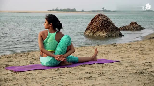 sikana瑜伽教程圣哲玛里琪式