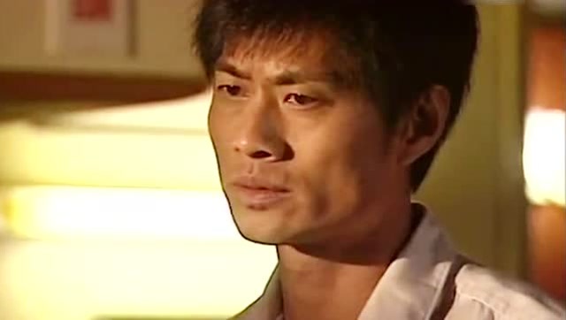 陀枪师姐:阿安突然拿刀来到阿丽背后,这一幕太恐怖了