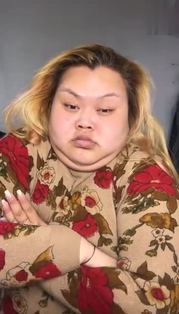 胖大妈化妆后成小萝莉,你觉得化妆不重要吗