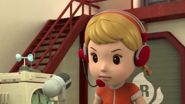 变形警车:小娟要出动救援队赶紧去看特里