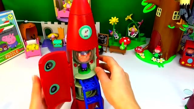 班班和莉莉的小王国:小精灵班班坐太空飞船上天啦!