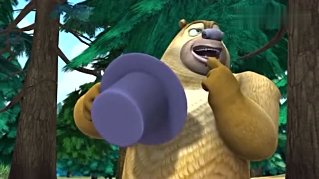 光头强引诱熊二"魔术帽"真是太神奇了,结果不出所料