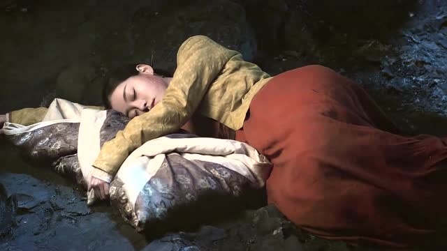 三生三世:这玄女也是个可怜人,生的孩子也没用,胭脂要帮她救孩子