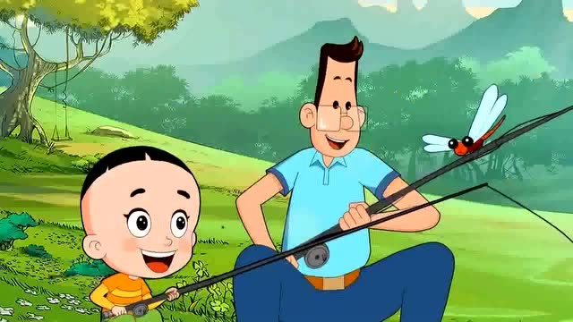 小头爸爸教大头儿子钓鱼,言语轻轻一会就钓上了鱼