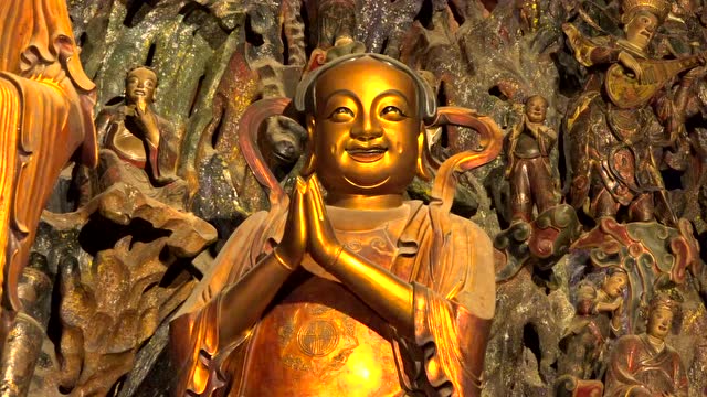 杭州灵隐寺大雄宝殿海岛观世音菩萨慈像