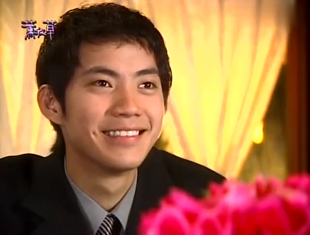 薰衣草:薰衣草的花语是等待爱情,梁以薰选择了季晴川