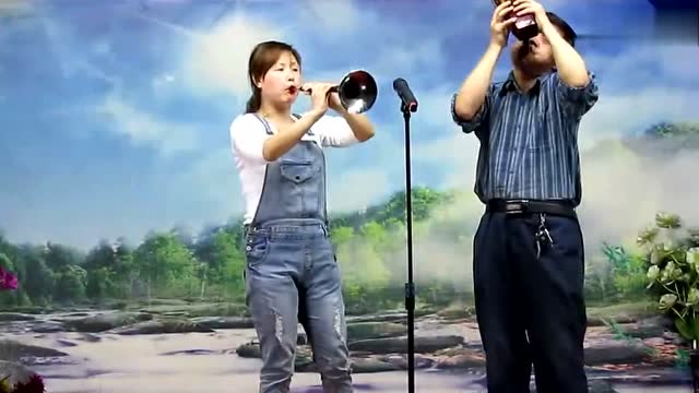 唢呐美女演奏《秦雪梅吊孝》哭灵一段,感动许多人