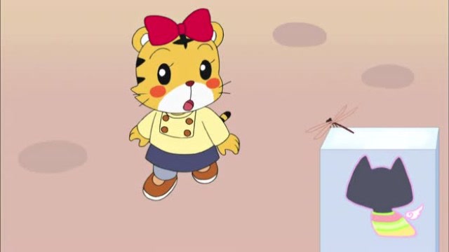 可爱巧虎岛:小花快到达目的地了,半路却被一只蜻蜓吸引啦