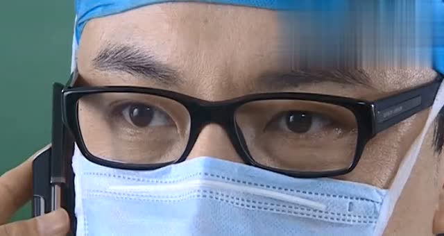 林医生突然接到匿名电话,说有个男孩林林要来投奔他!什么情况