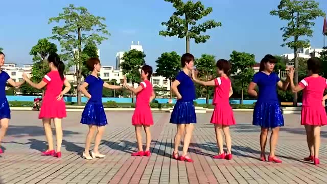 广场舞双人舞《又见山里红》,舞姿优雅,歌好听舞好看还简单易学
