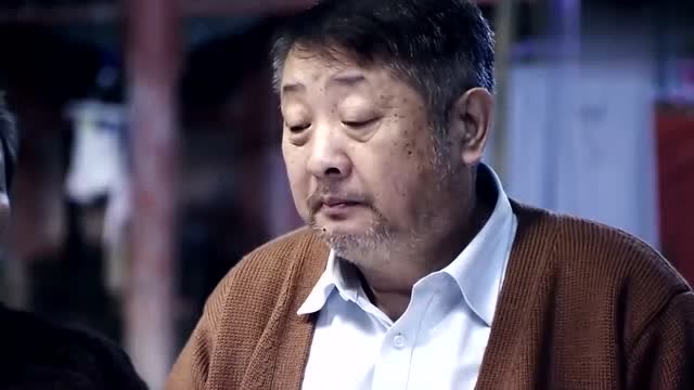 《情满四合院》二大爷:傻柱是不是对我有意见,秦淮茹:那哪能啊