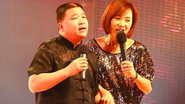 孙小宝和媳妇在讨论"动作",屋里的父亲忍不住了:实力挑事!