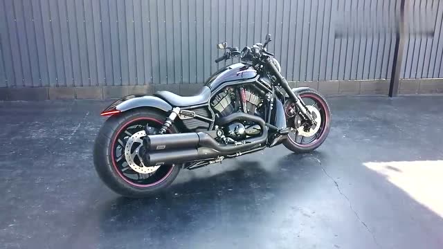 哈雷vrod换装"智能排气管",一键切换排气音色,够酷!