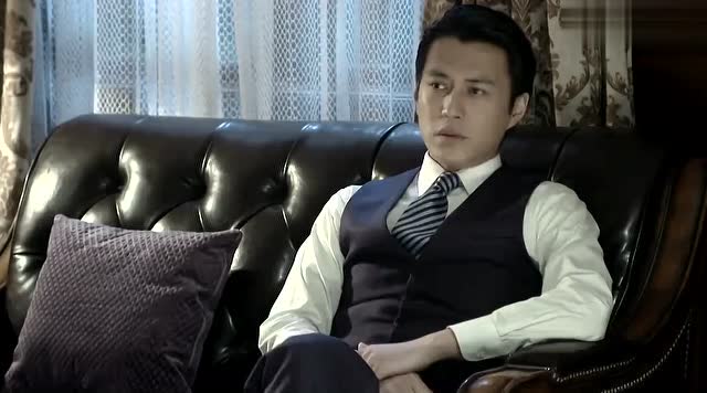 明楼与明城商讨计划,不料这次俩人决定亲自出马,这下有好戏看了