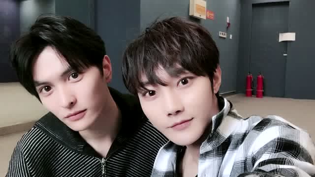 赵磊说出对刘也初印象:这小子是学现代舞的吧,那么柔!