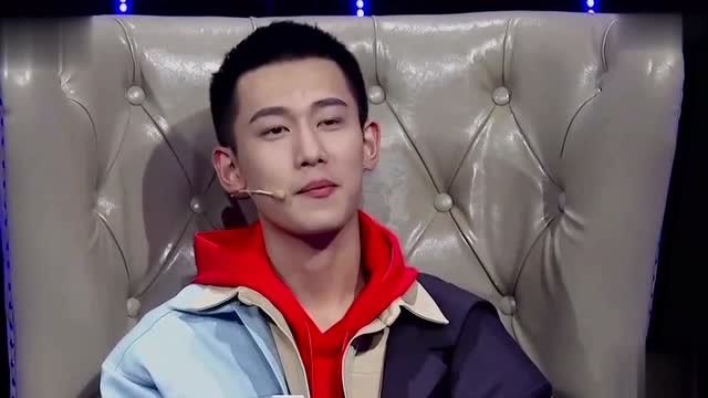 酷女孩刚上场,就直怼男嘉宾"烦",说话太毒毫不留情!